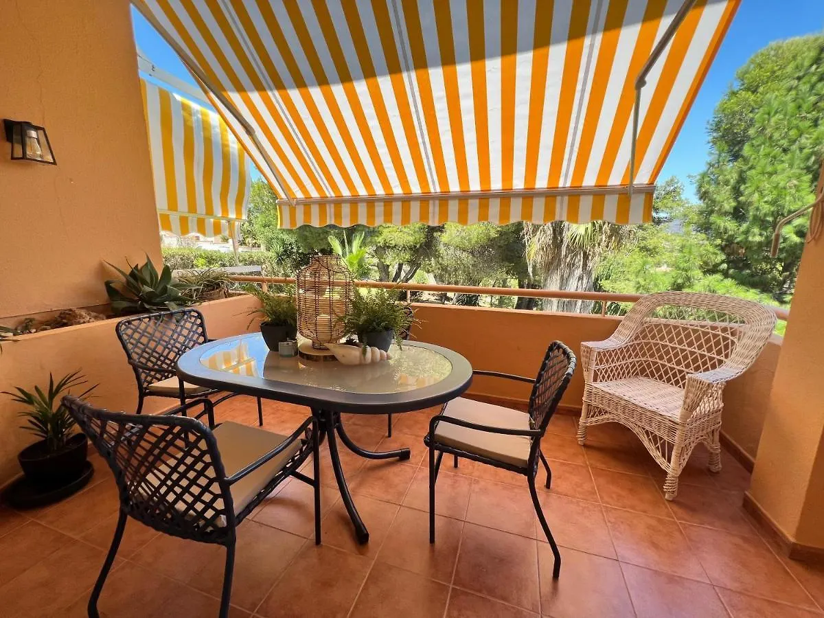 شقة Aloha House With Bbq Near The Beach In إِستيبونا